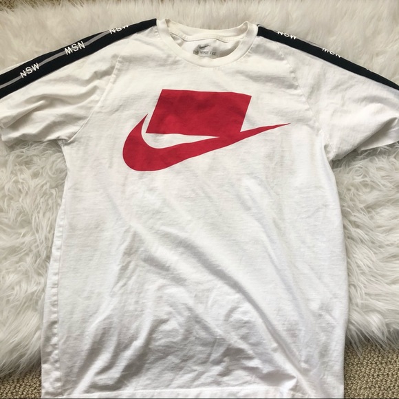 NIKE Medium Rare T-shirt futura block logo red whi